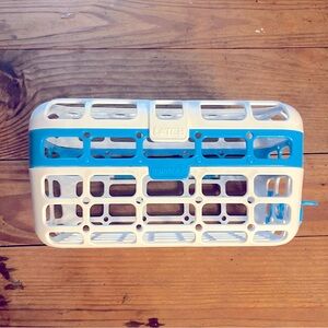 NWOT Munchkin Dishwashing Basket Blue & White